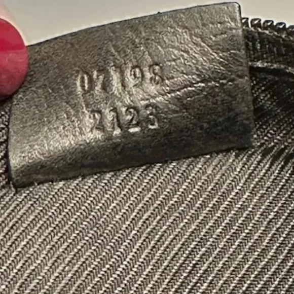 🔥Gucci GG Canvas Boat Mini Tote Pouchette Bag Black EUC Vintage + COA + Dust Bag - Picture 9 of 15